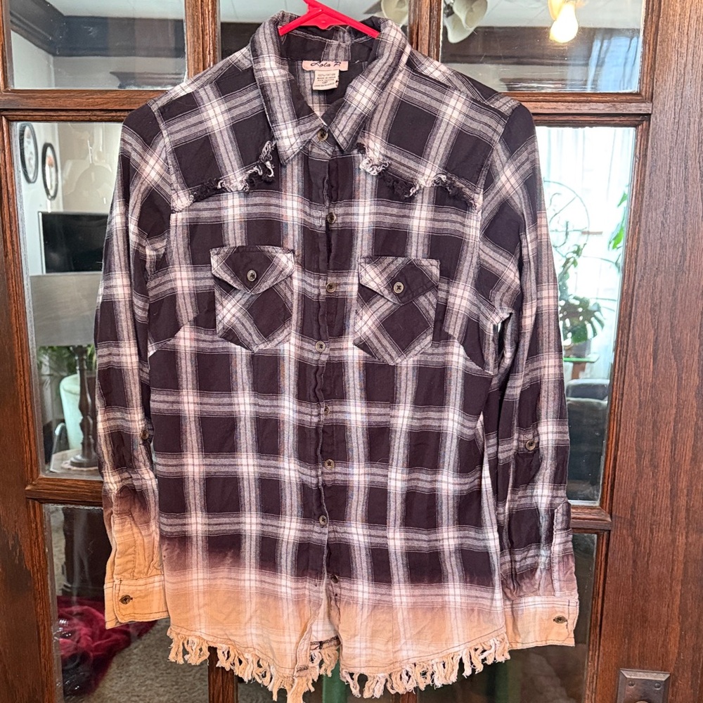 Lola P‎ Womens Distressed Plaid Flannel Shirt Black Tan Ombre Fringed Small